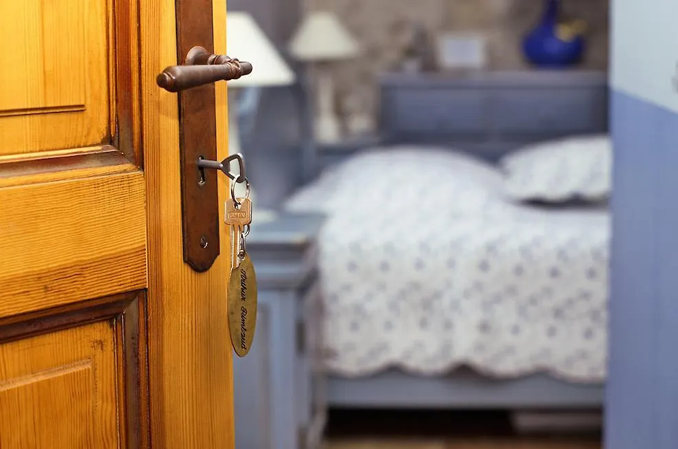 Bed & Breakfast L'Abri Du Poete Bed and Breakfast Besse-sur-Issole