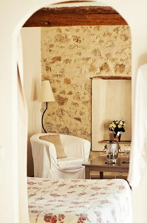 L'Abri Du Poete Bed & Breakfast Besse-sur-Issole 0*,  Fransa