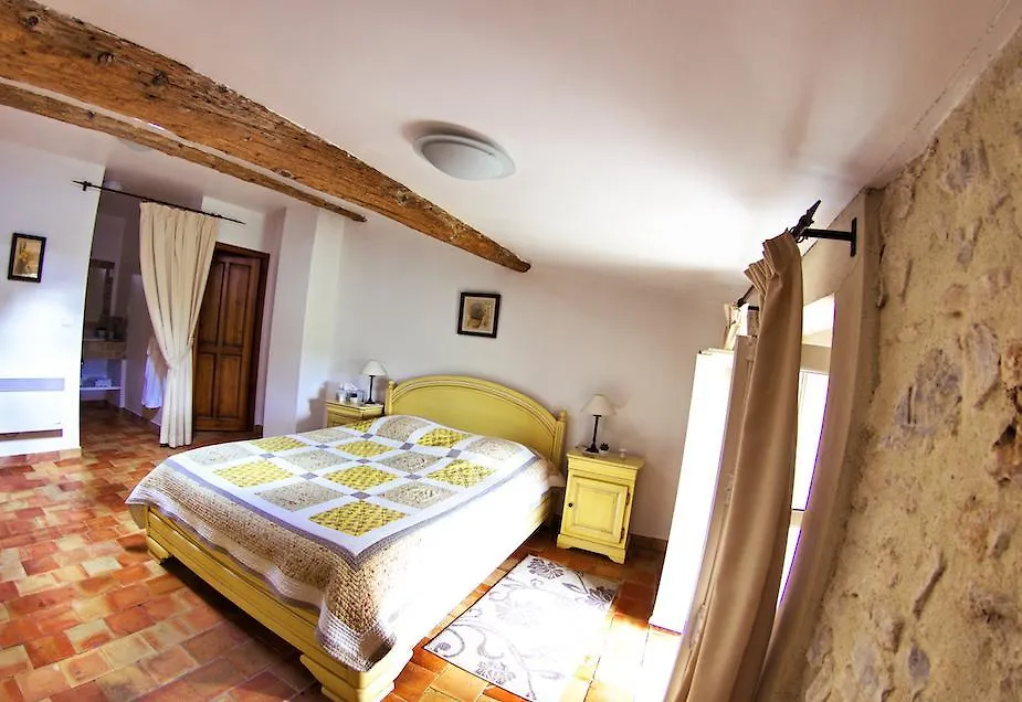 L'Abri Du Poete Bed & Breakfast Besse-sur-Issole 0*,  Fransa