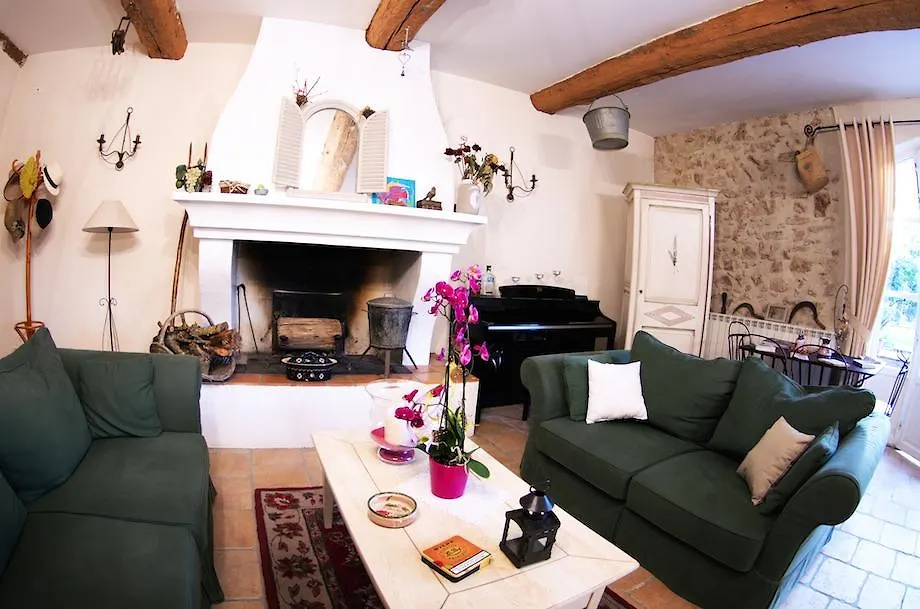 L'Abri Du Poete Bed & Breakfast Besse-sur-Issole Fransa