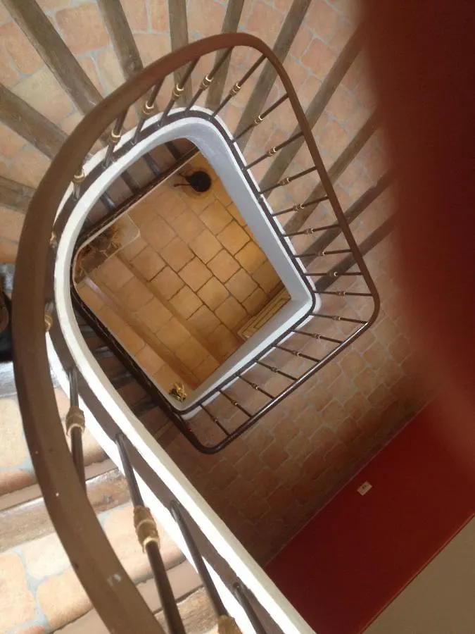 L'Abri Du Poete Bed & Breakfast Besse-sur-Issole Fransa